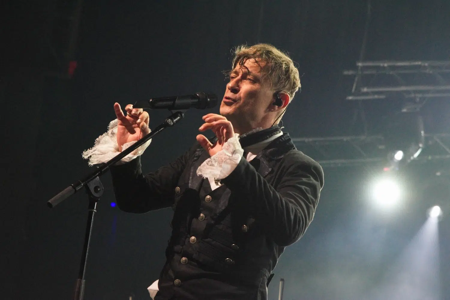 Bi-2_Frankfurt_01_11_25_0124 Bi-2_Frankfurt_01_11_25_0124