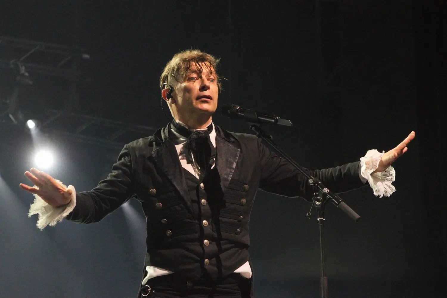 Bi-2_Frankfurt_01_11_25_0128 Bi-2_Frankfurt_01_11_25_0128