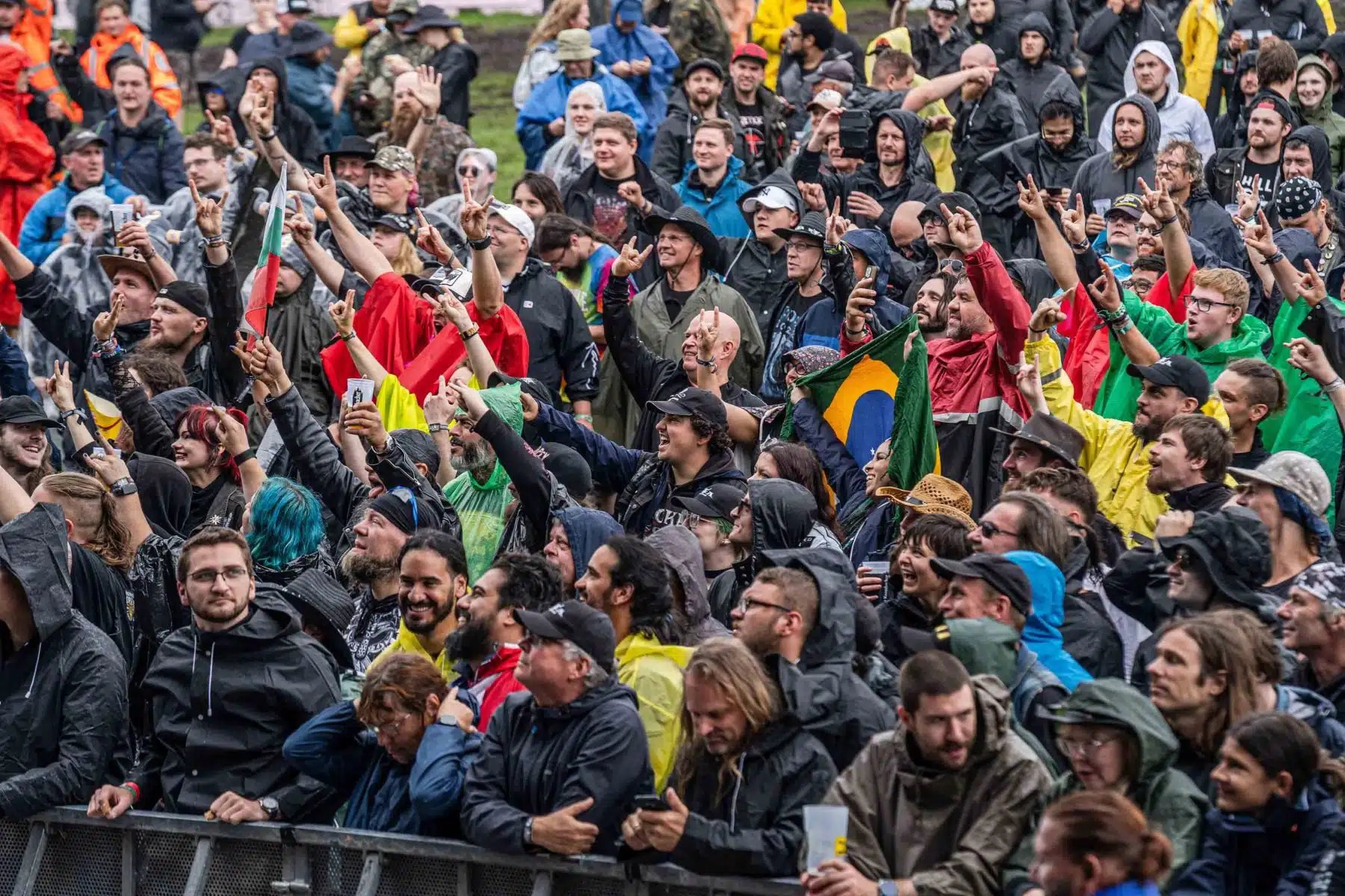 WOA_230802_0177_FANS_PS_WOA_Festival_GmbH WOA_230802_0177_FANS_PS_WOA_Festival_GmbH