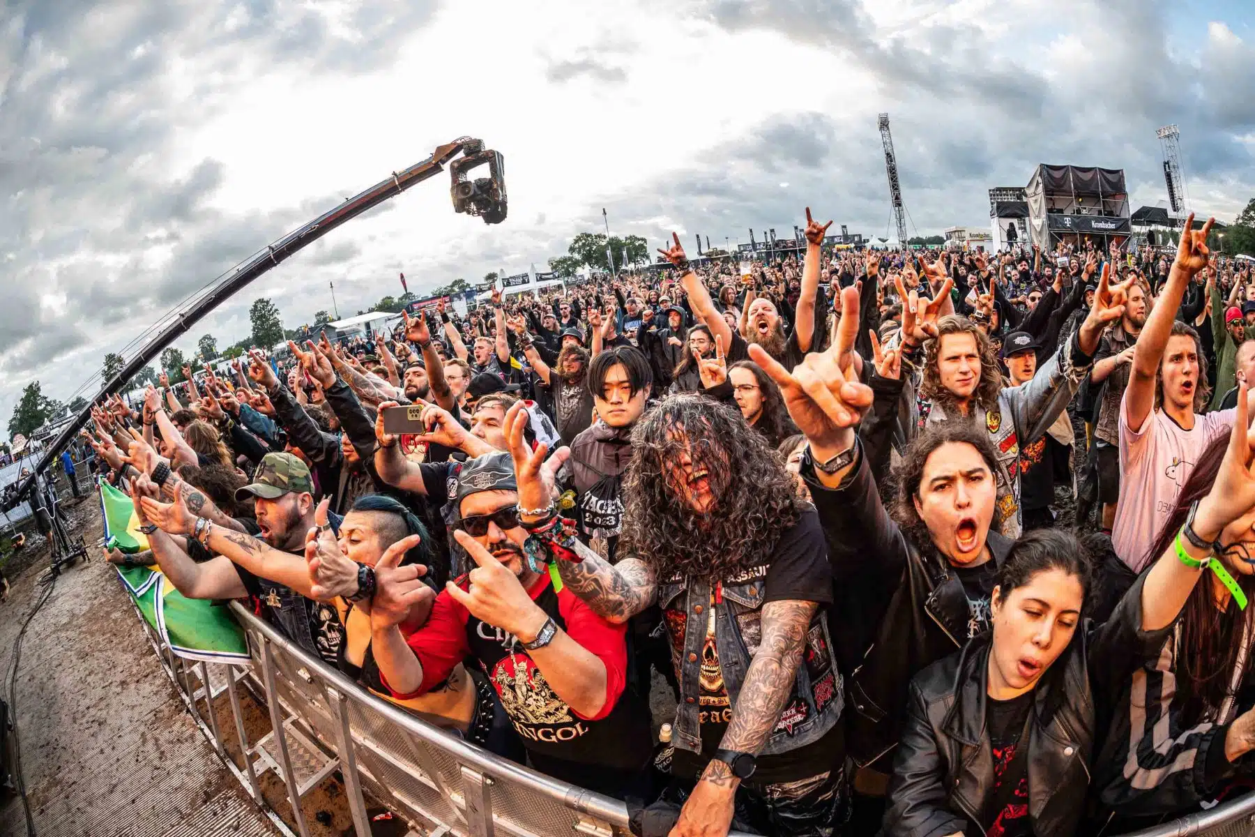 WOA_230803_0700_FANS_KS_WOA_Festival_GmbH2623 WOA_230803_0700_FANS_KS_WOA_Festival_GmbH2623