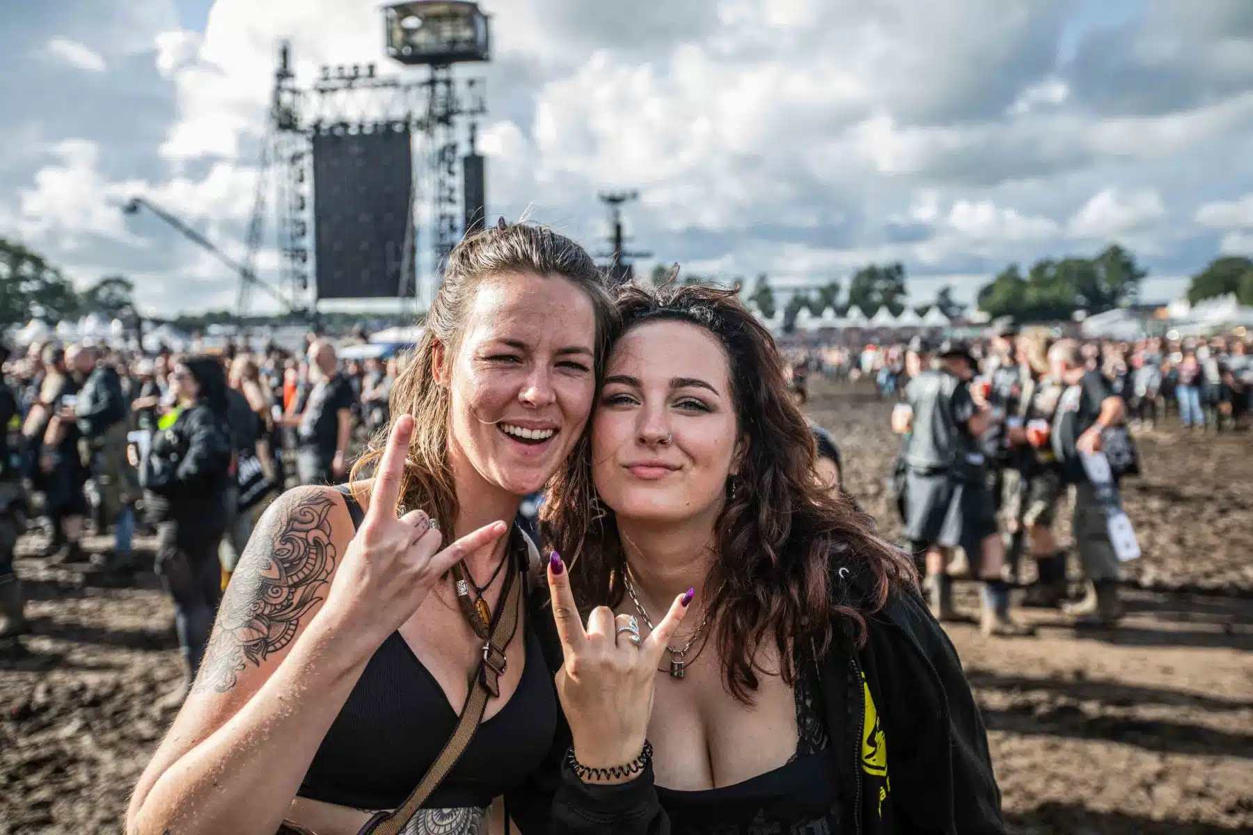 WOA_230803_0826_FANS_DJ_WOA_Festival_GmbH WOA_230803_0826_FANS_DJ_WOA_Festival_GmbH