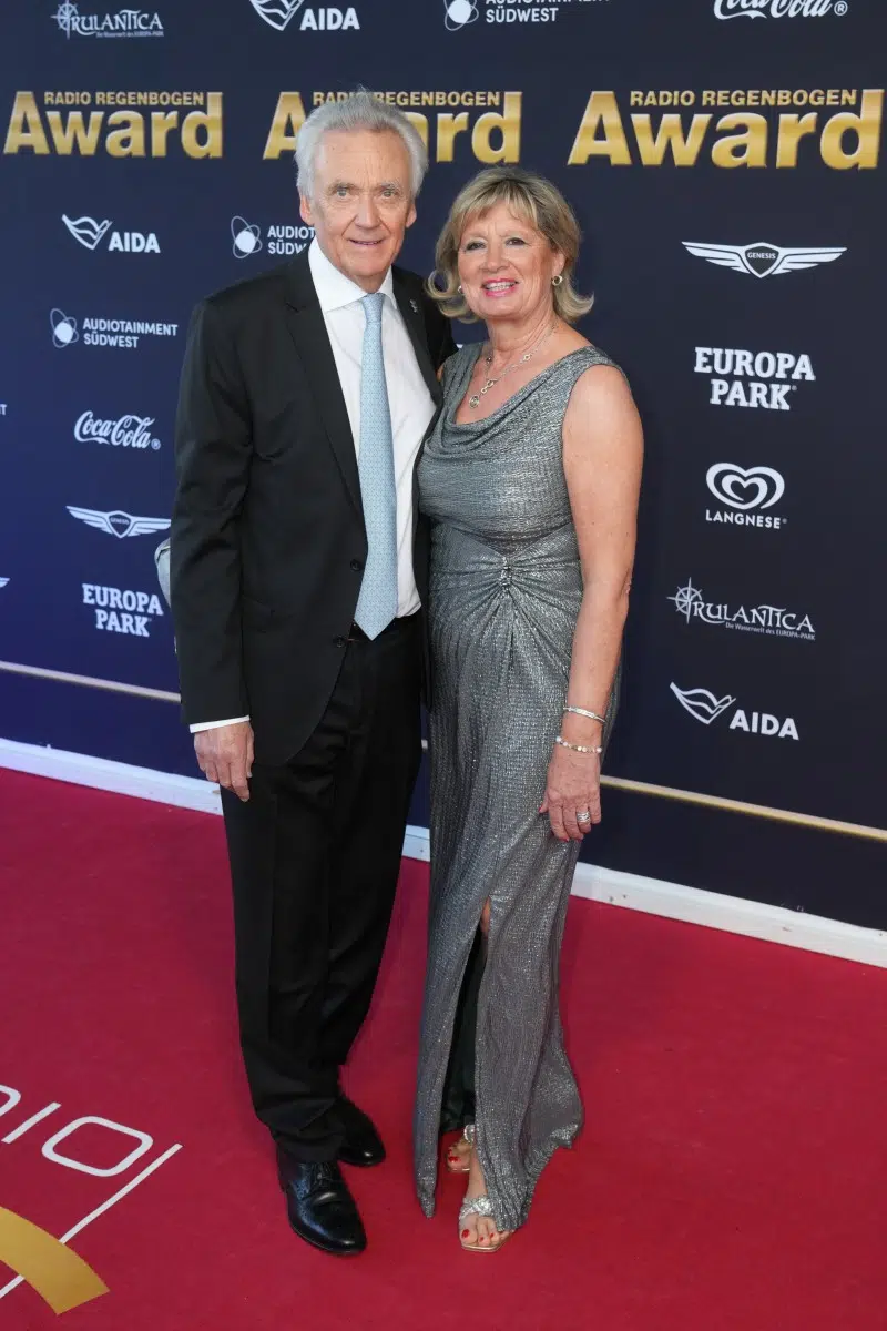 Jürgen und Mauritia Mack bei der Verleihung vom Radio Regenbogen Award 2025 im Europapark am 04.04.2025 in Rust. Jürgen und Mauritia Mack bei der Verleihung vom Radio Regenbogen Award 2025 im Europapark am 04.04.2025 in Rust.