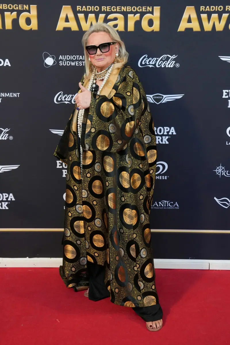 Lilo von Kiesenwetter bei der Verleihung vom Radio Regenbogen Award 2025 im Europapark am 04.04.2025 in Rust. Lilo von Kiesenwetter bei der Verleihung vom Radio Regenbogen Award 2025 im Europapark am 04.04.2025 in Rust.