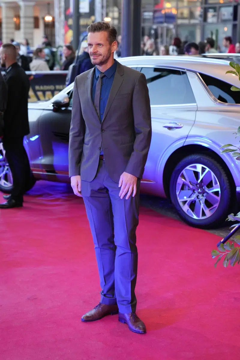 Florian Schroeder bei der Verleihung vom Radio Regenbogen Award 2025 im Europapark am 04.04.2025 in Rust. Florian Schroeder bei der Verleihung vom Radio Regenbogen Award 2025 im Europapark am 04.04.2025 in Rust.