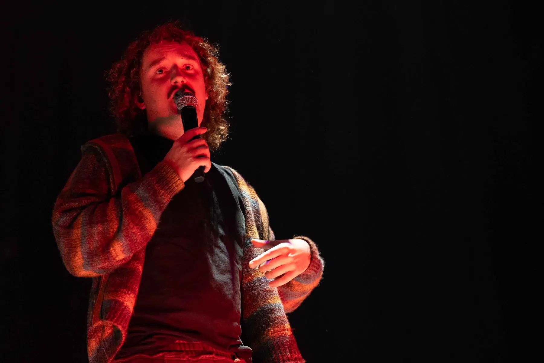 Chapo102 als Support bei Nina Chuba mit ihrer Arena Tour 2025 in der Festhalle Frankfurt am 05.11.2025.
Foto © by Boris Korpak | bokopictures Chapo102 als Support bei Nina Chuba mit ihrer Arena Tour 2025 in der Festhalle Frankfurt am 05.11.2025.
Foto © by Boris Korpak | bokopictures