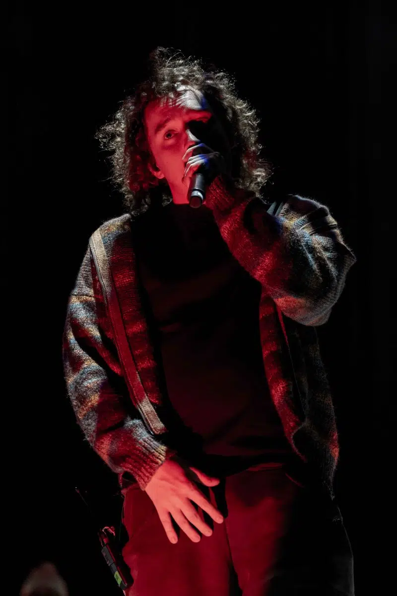 Chapo102 als Support bei Nina Chuba mit ihrer Arena Tour 2025 in der Festhalle Frankfurt am 05.11.2025.
Foto © by Boris Korpak | bokopictures Chapo102 als Support bei Nina Chuba mit ihrer Arena Tour 2025 in der Festhalle Frankfurt am 05.11.2025.
Foto © by Boris Korpak | bokopictures