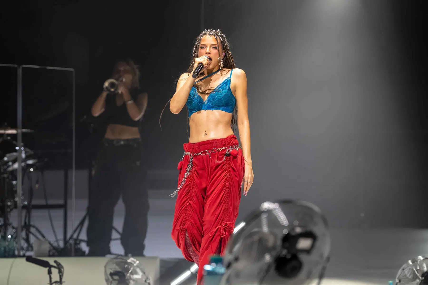 Nina Chuba mit ihrer Arena Tour 2025 in der Festhalle Frankfurt am 05.11.2025.
Foto © by Boris Korpak | bokopictures Nina Chuba mit ihrer Arena Tour 2025 in der Festhalle Frankfurt am 05.11.2025.
Foto © by Boris Korpak | bokopictures