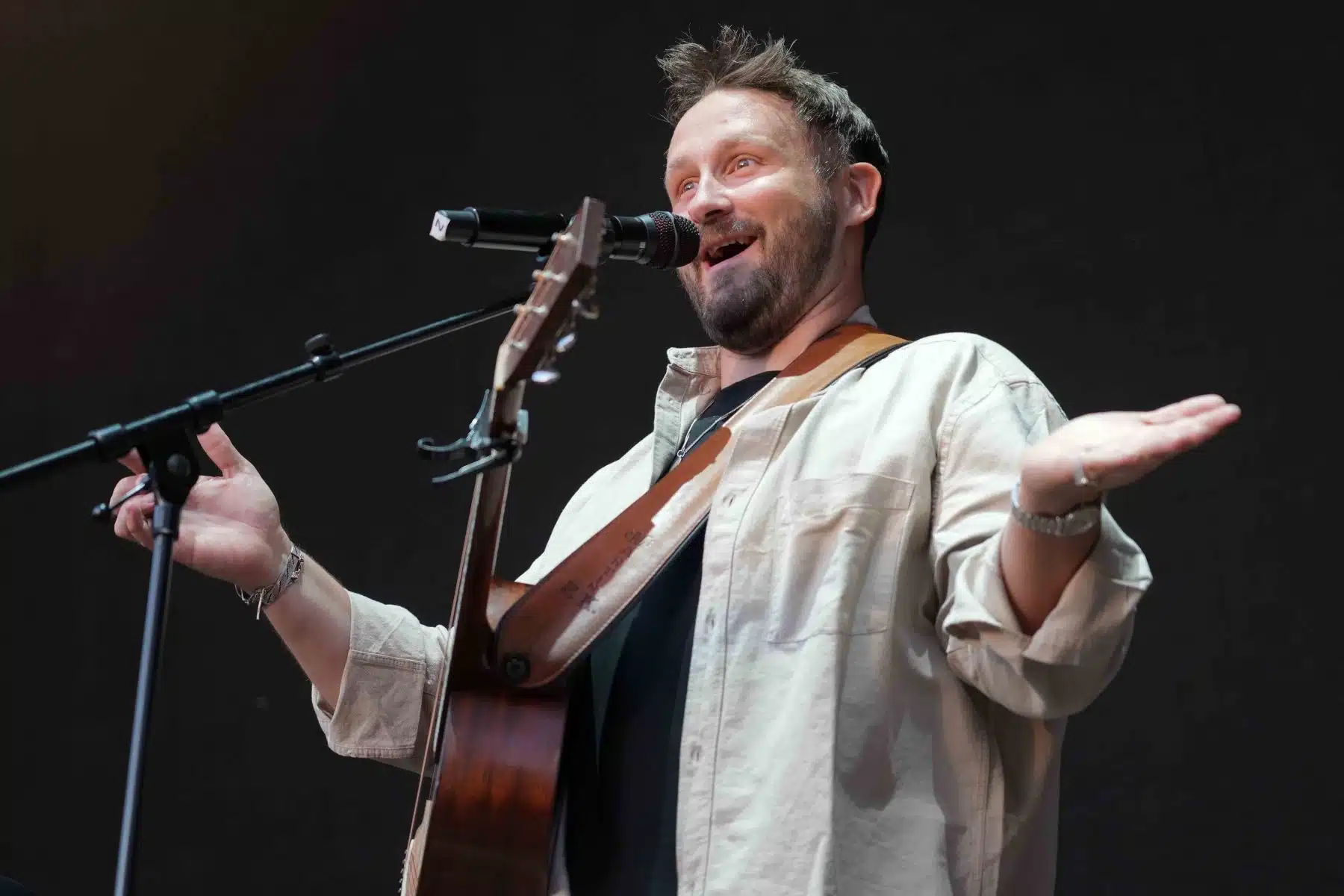 Florian Künstler (Support Max Giesinger) auf dem Sonderkonzert Jazz & Joy 2023 in Worms. Florian Künstler (Support Max Giesinger) auf dem Sonderkonzert Jazz & Joy 2023 in Worms.