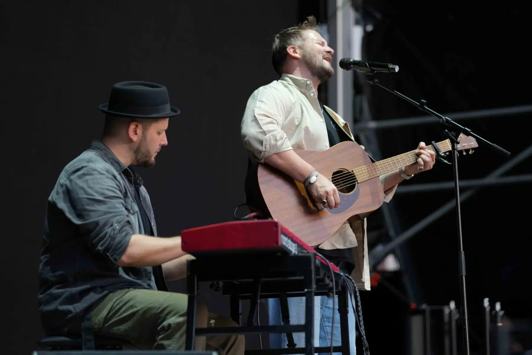 Florian Künstler (Support Max Giesinger) auf dem Sonderkonzert Jazz & Joy 2023 in Worms. Florian Künstler (Support Max Giesinger) auf dem Sonderkonzert Jazz & Joy 2023 in Worms.