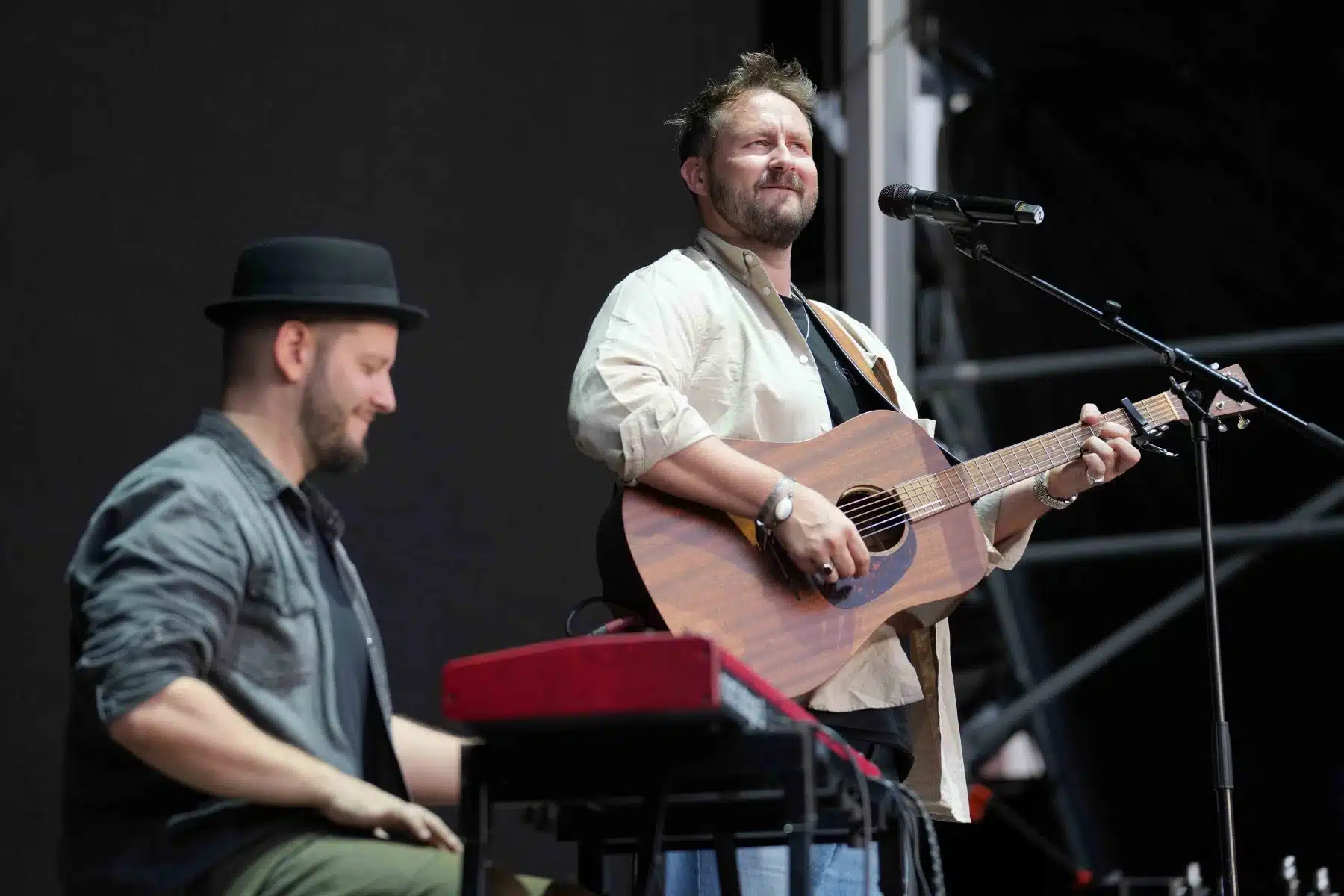 Florian Künstler (Support Max Giesinger) auf dem Sonderkonzert Jazz & Joy 2023 in Worms. Florian Künstler (Support Max Giesinger) auf dem Sonderkonzert Jazz & Joy 2023 in Worms.