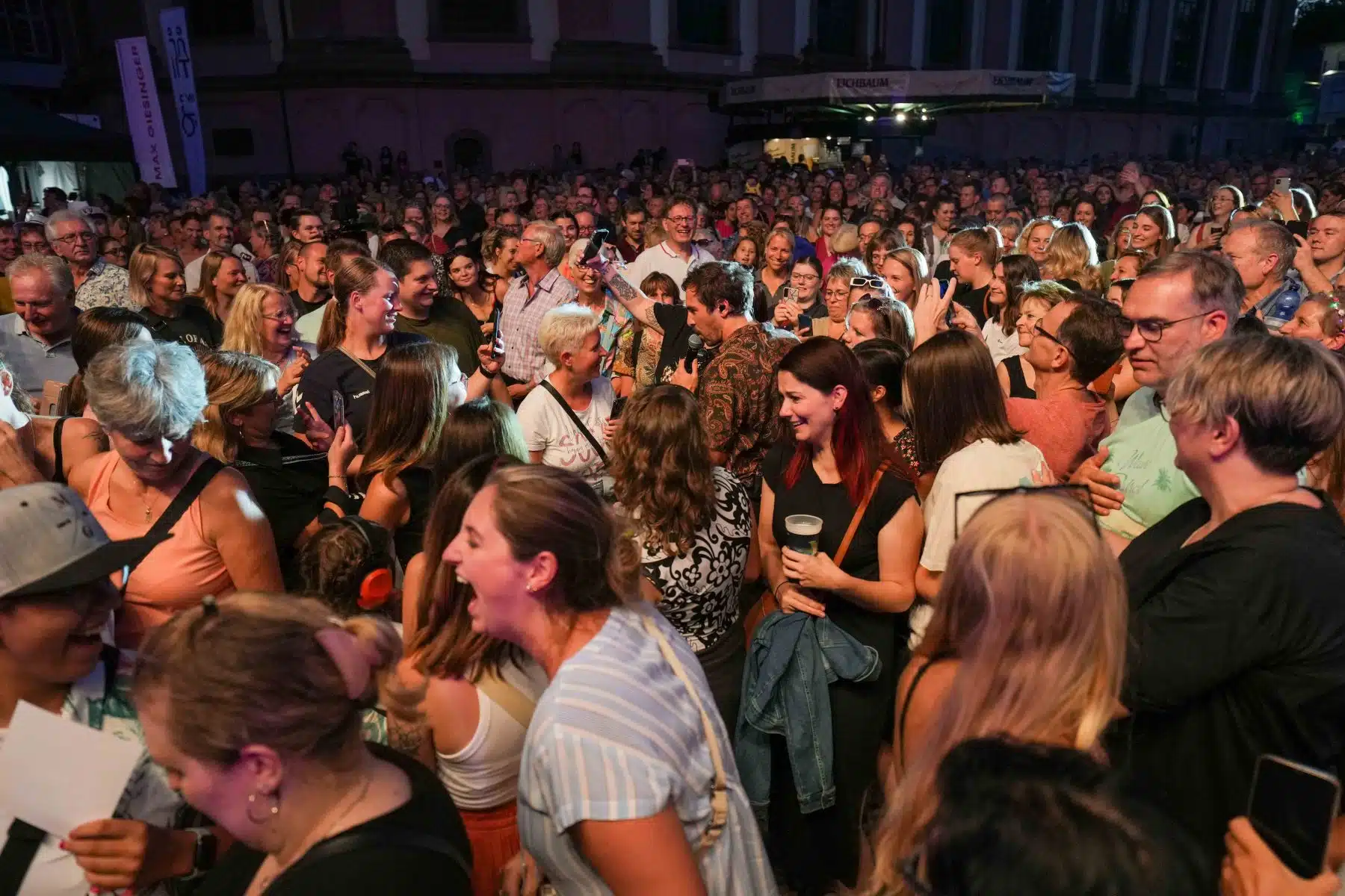 Max Giesinger Sonderkonzert beim Jazz & Joy 2023 in Worms. Max Giesinger Sonderkonzert beim Jazz & Joy 2023 in Worms.