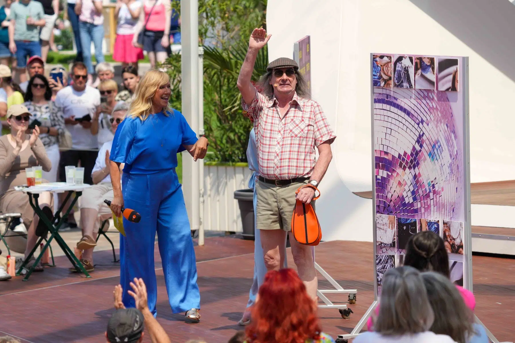 Moderatorin Andrea Kiwi Kiewel & Sänger Guildo Horn in der Unterhaltungsshow ZDF Fernsehgarten am 12.05.2024 in Mainz. Moderatorin Andrea Kiwi Kiewel & Sänger Guildo Horn in der Unterhaltungsshow ZDF Fernsehgarten am 12.05.2024 in Mainz.