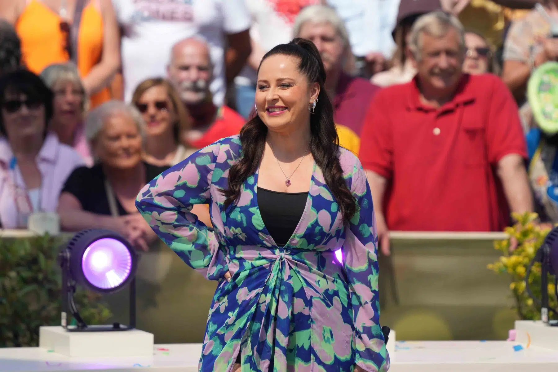 Sängerin Anaïsa in der Unterhaltungsshow ZDF Fernsehgarten am 12.05.2024 in Mainz. Sängerin Anaïsa in der Unterhaltungsshow ZDF Fernsehgarten am 12.05.2024 in Mainz.