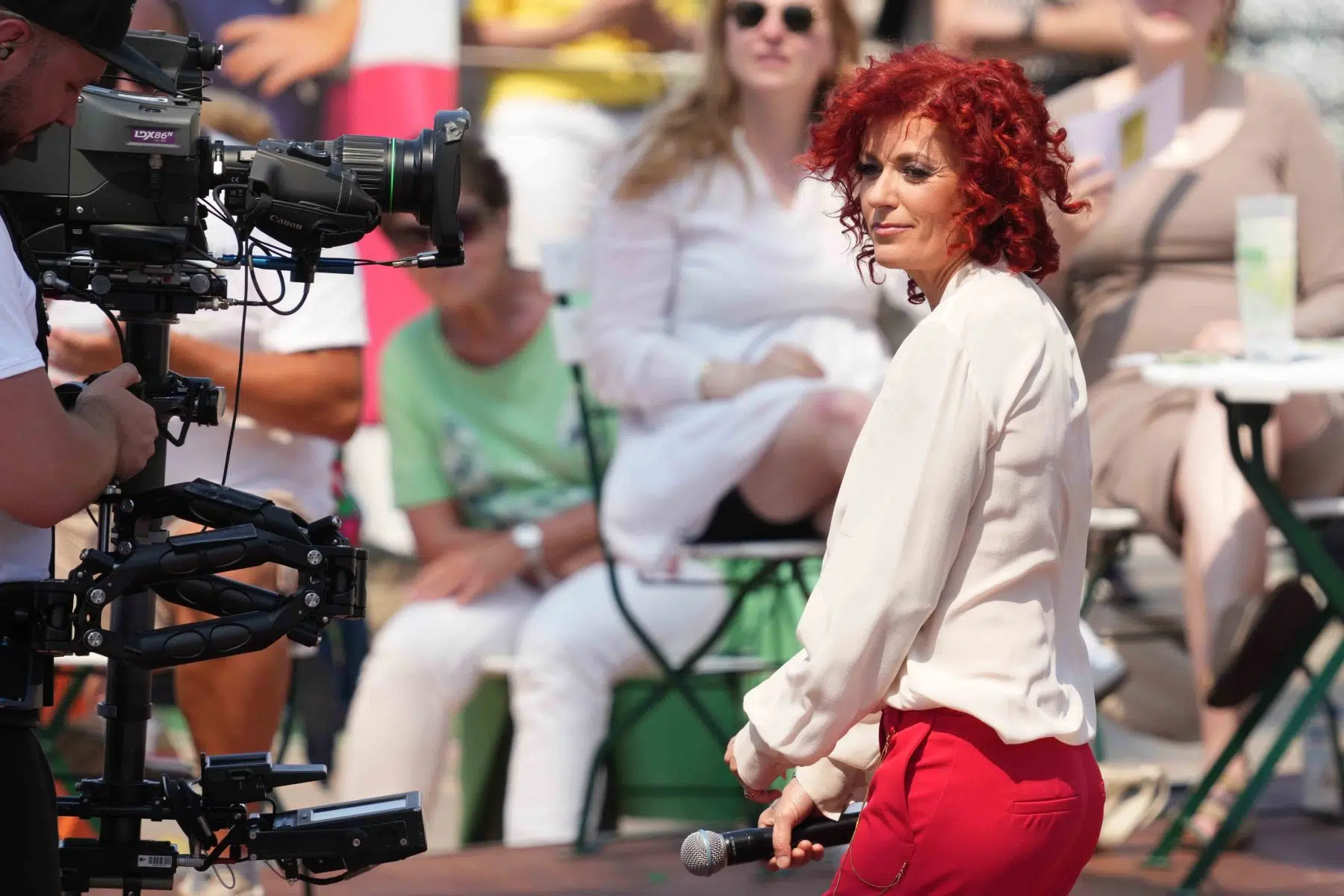 Sängerin Lucy Diakovska in der Unterhaltungsshow ZDF Fernsehgarten am 12.05.2024 in Mainz. Sängerin Lucy Diakovska in der Unterhaltungsshow ZDF Fernsehgarten am 12.05.2024 in Mainz.