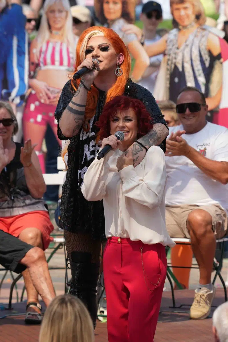 Sängerin Lucy Diakovska & Sängerin Marcella Rockefeller in der Unterhaltungsshow ZDF Fernsehgarten am 12.05.2024 in Mainz. Sängerin Lucy Diakovska & Sängerin Marcella Rockefeller in der Unterhaltungsshow ZDF Fernsehgarten am 12.05.2024 in Mainz.