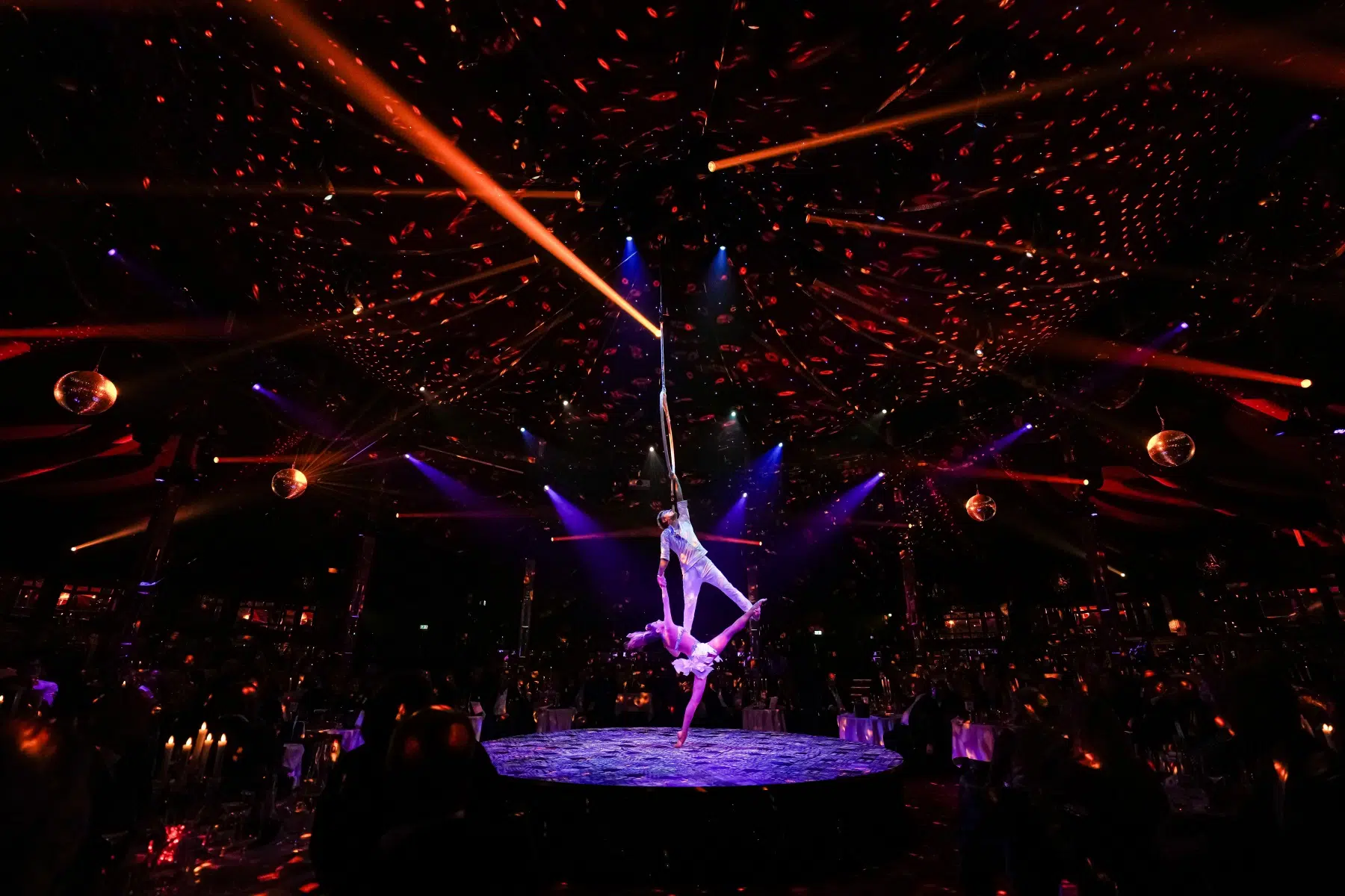 12.10.2023 Premiere der 25 Jahre Jubiläumsshow im Spiegelpalast des Radio Regenbogen Harald Wohlfahrt Palazzo 12.10.2023 Premiere der 25 Jahre Jubiläumsshow im Spiegelpalast des Radio Regenbogen Harald Wohlfahrt Palazzo