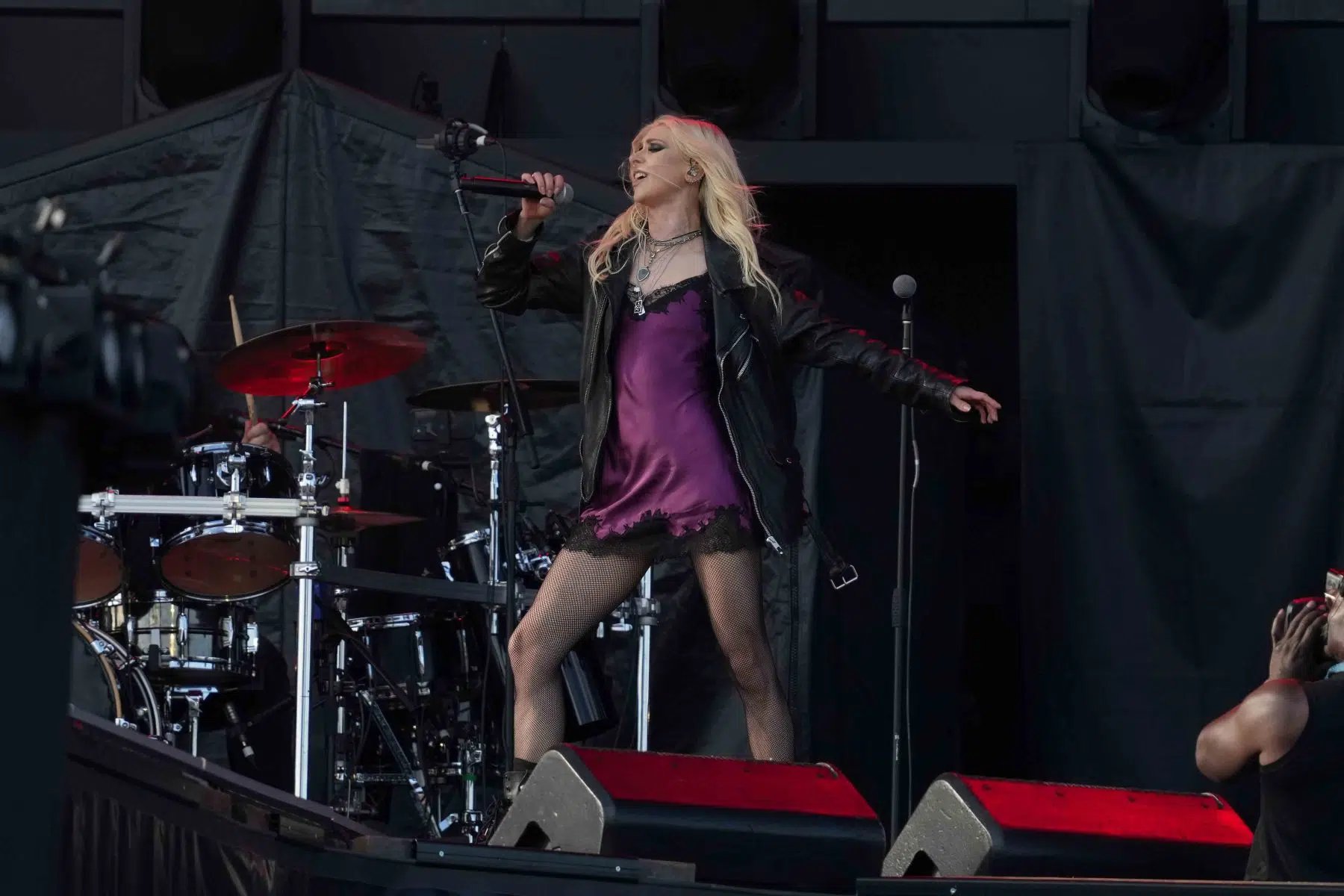 The Pretty Reckless als Support von AC/DC auf dem Hockenheimring am 13.07.2024. Foto © by Boris Korpak/bokopictures The Pretty Reckless als Support von AC/DC auf dem Hockenheimring am 13.07.2024. Foto © by Boris Korpak/bokopictures