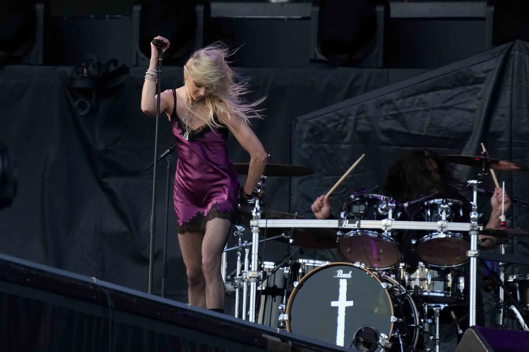 The Pretty Reckless als Support von AC/DC auf dem Hockenheimring am 13.07.2024. Foto © by Boris Korpak/bokopictures The Pretty Reckless als Support von AC/DC auf dem Hockenheimring am 13.07.2024. Foto © by Boris Korpak/bokopictures