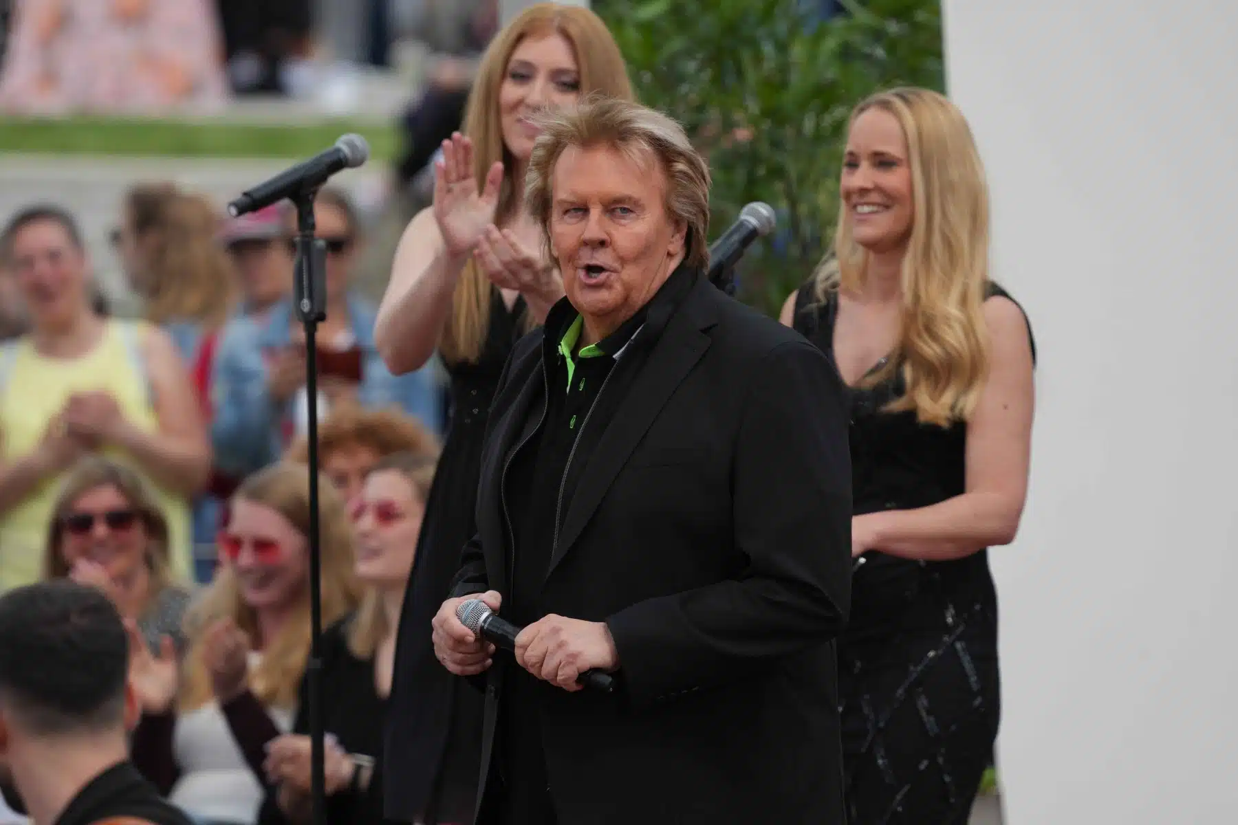 14.05.2023 Howard Carpendale in der Unterhaltungsshow ZDF Fernsehgarten am 14.05.2023 in Mainz. 14.05.2023 Howard Carpendale in der Unterhaltungsshow ZDF Fernsehgarten am 14.05.2023 in Mainz.