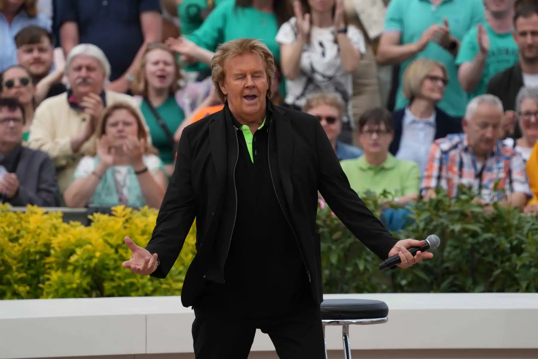 14.05.2023 Howard Carpendale in der Unterhaltungsshow ZDF Fernsehgarten am 14.05.2023 in Mainz. 14.05.2023 Howard Carpendale in der Unterhaltungsshow ZDF Fernsehgarten am 14.05.2023 in Mainz.