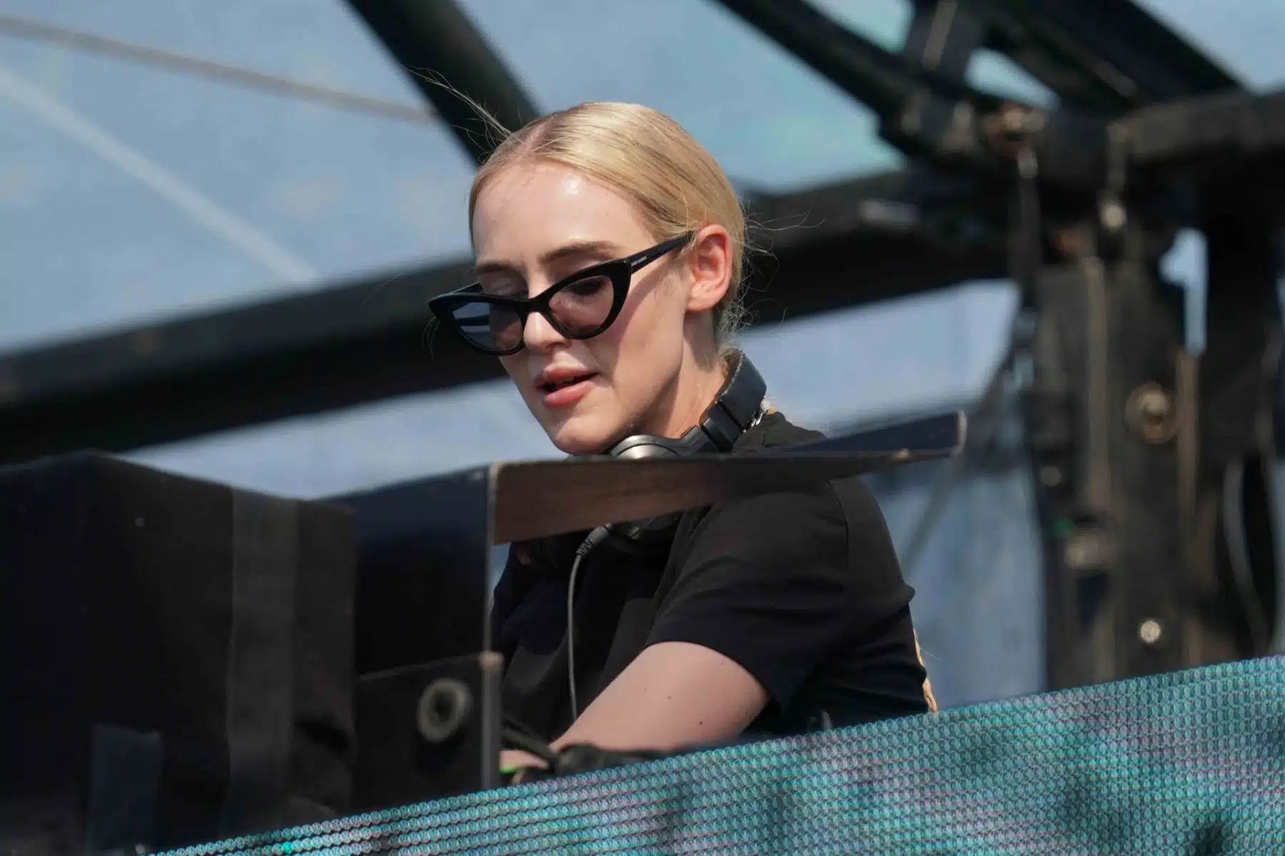 15.09.2023 Der Freitag - Glücksgefühle Festival - The Glück is coming home auf dem Hockenheimring.
FestivalFoto © by Boris Korpak/ bokopictures 15.09.2023 Der Freitag - Glücksgefühle Festival - The Glück is coming home auf dem Hockenheimring.
FestivalFoto © by Boris Korpak/ bokopictures