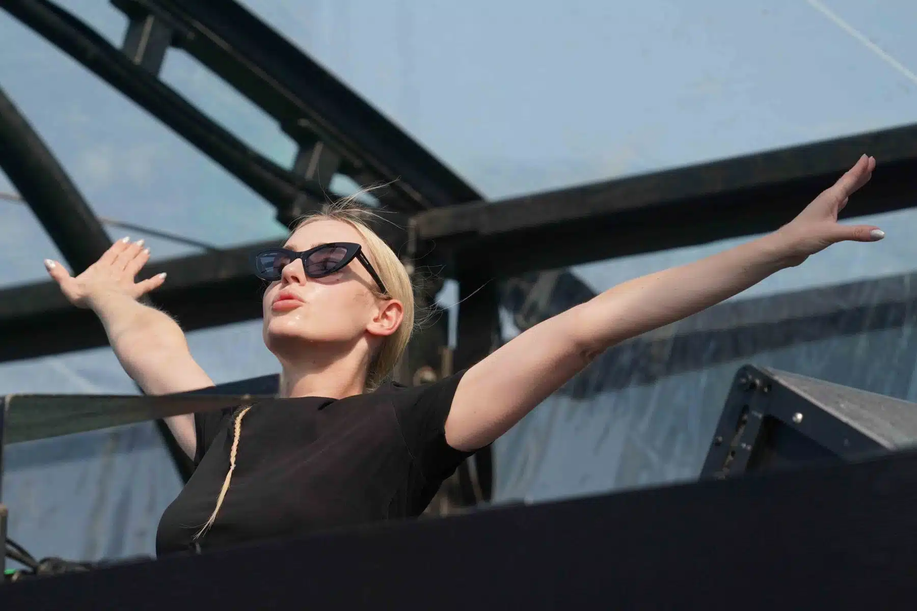 15.09.2023 Der Freitag - Glücksgefühle Festival - The Glück is coming home auf dem Hockenheimring.
FestivalFoto © by Boris Korpak/ bokopictures 15.09.2023 Der Freitag - Glücksgefühle Festival - The Glück is coming home auf dem Hockenheimring.
FestivalFoto © by Boris Korpak/ bokopictures