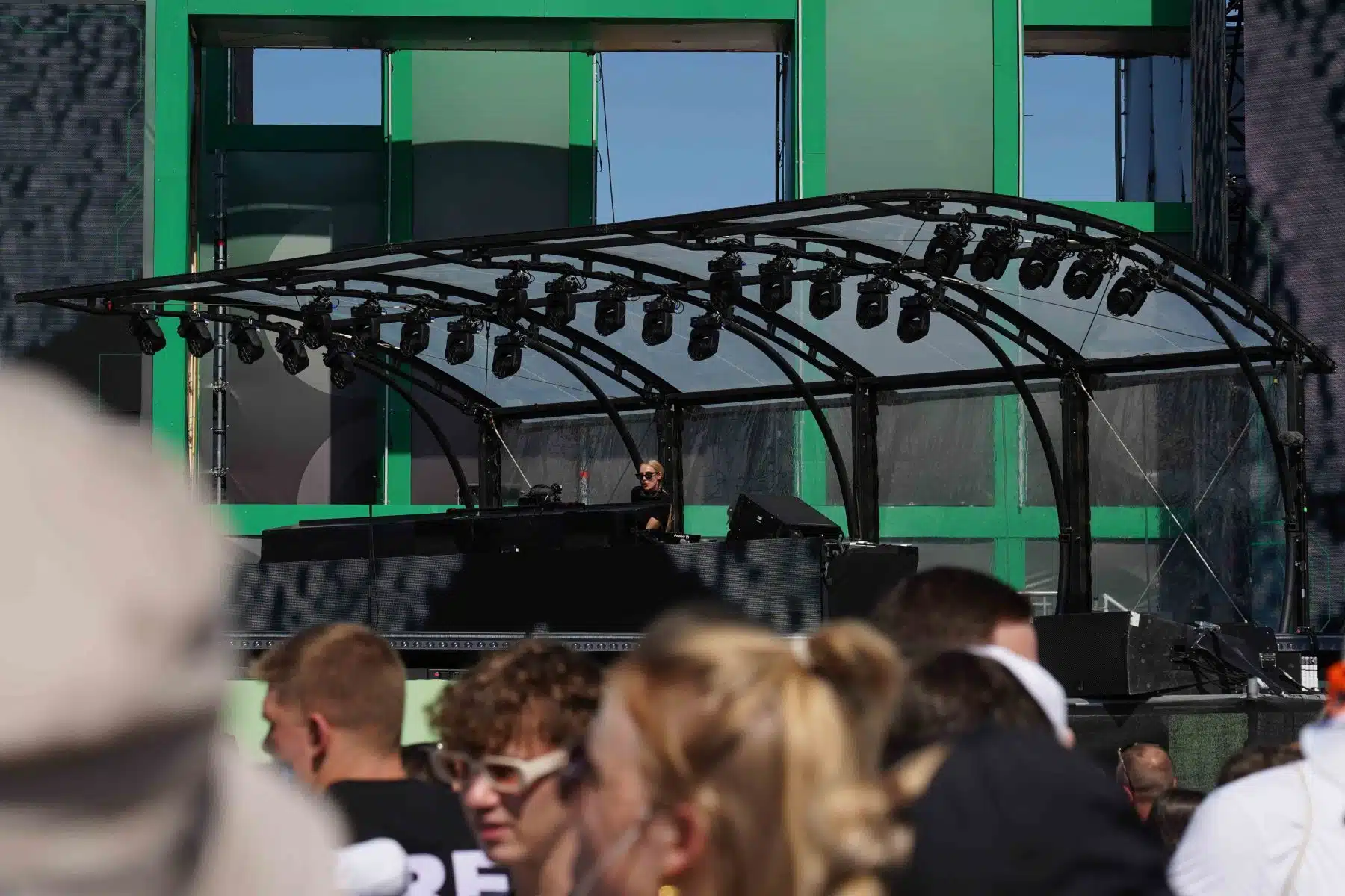 15.09.2023 Der Freitag - Glücksgefühle Festival - The Glück is coming home auf dem Hockenheimring.
FestivalFoto © by Boris Korpak/ bokopictures 15.09.2023 Der Freitag - Glücksgefühle Festival - The Glück is coming home auf dem Hockenheimring.
FestivalFoto © by Boris Korpak/ bokopictures