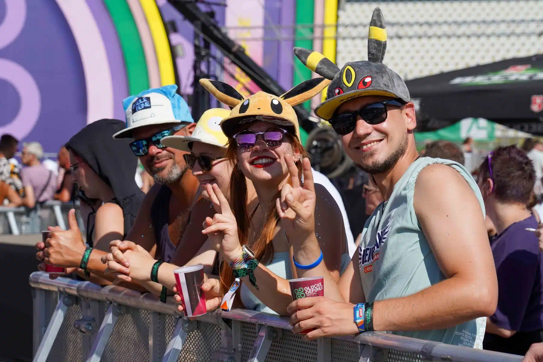 15.09.2023 Der Freitag - Glücksgefühle Festival - The Glück is coming home auf dem Hockenheimring.
FestivalFoto © by Boris Korpak/ bokopictures 15.09.2023 Der Freitag - Glücksgefühle Festival - The Glück is coming home auf dem Hockenheimring.
FestivalFoto © by Boris Korpak/ bokopictures