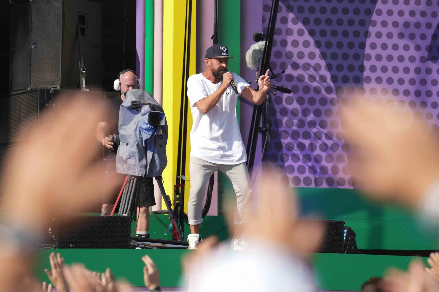 15.09.2023 Der Freitag - Glücksgefühle Festival - The Glück is coming home auf dem Hockenheimring.
FestivalFoto © by Boris Korpak/ bokopictures 15.09.2023 Der Freitag - Glücksgefühle Festival - The Glück is coming home auf dem Hockenheimring.
FestivalFoto © by Boris Korpak/ bokopictures