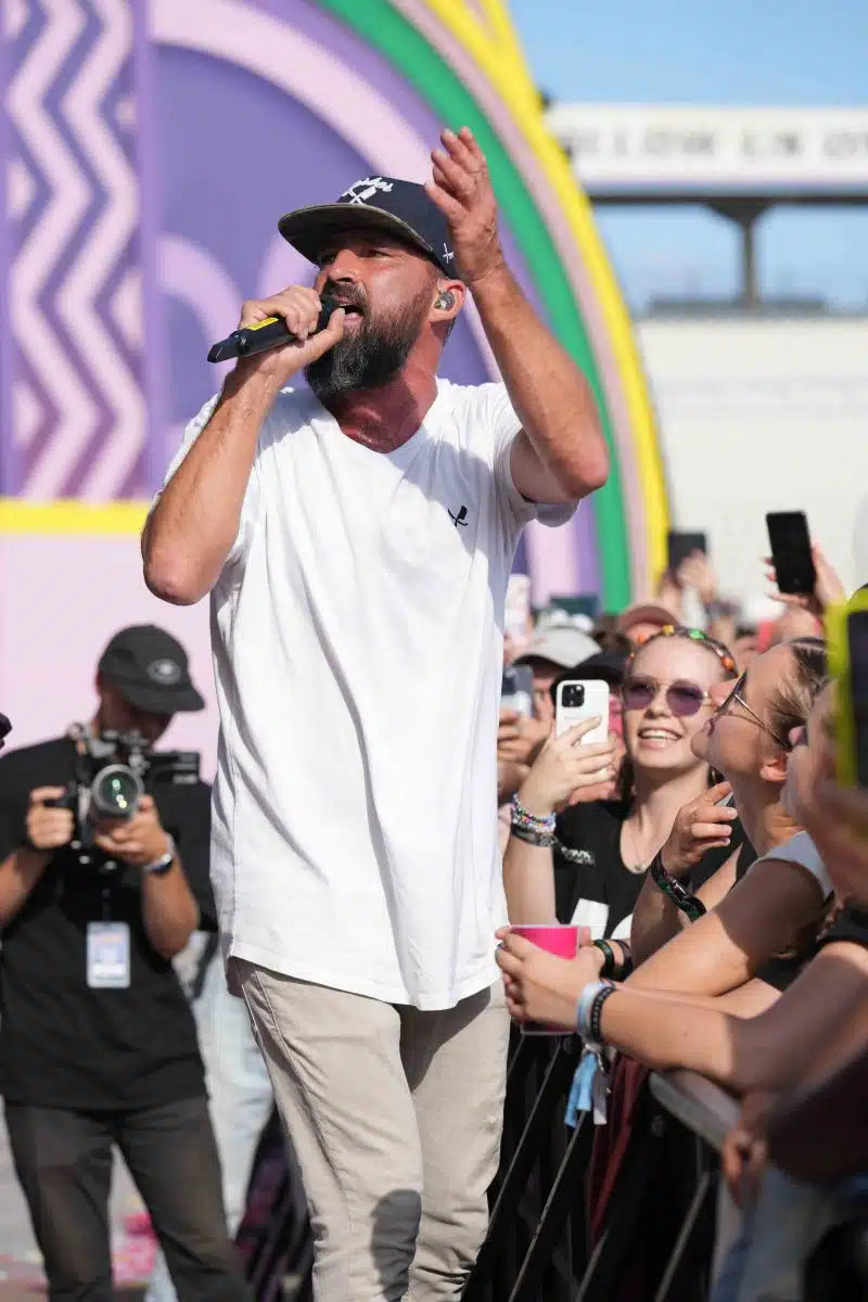 15.09.2023 Der Freitag - Glücksgefühle Festival - The Glück is coming home auf dem Hockenheimring.
FestivalFoto © by Boris Korpak/ bokopictures 15.09.2023 Der Freitag - Glücksgefühle Festival - The Glück is coming home auf dem Hockenheimring.
FestivalFoto © by Boris Korpak/ bokopictures