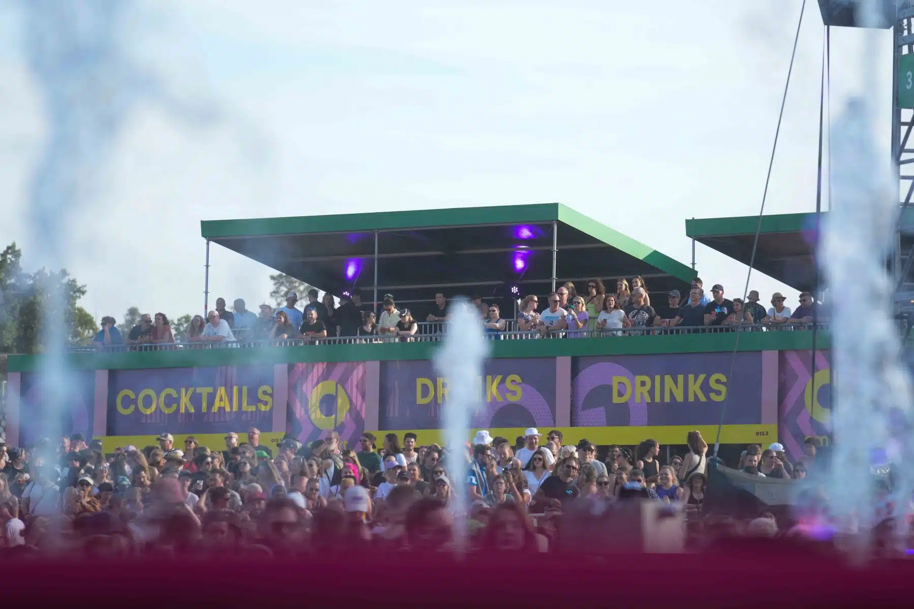 15.09.2023 Der Freitag - Glücksgefühle Festival - The Glück is coming home auf dem Hockenheimring.
FestivalFoto © by Boris Korpak/ bokopictures 15.09.2023 Der Freitag - Glücksgefühle Festival - The Glück is coming home auf dem Hockenheimring.
FestivalFoto © by Boris Korpak/ bokopictures