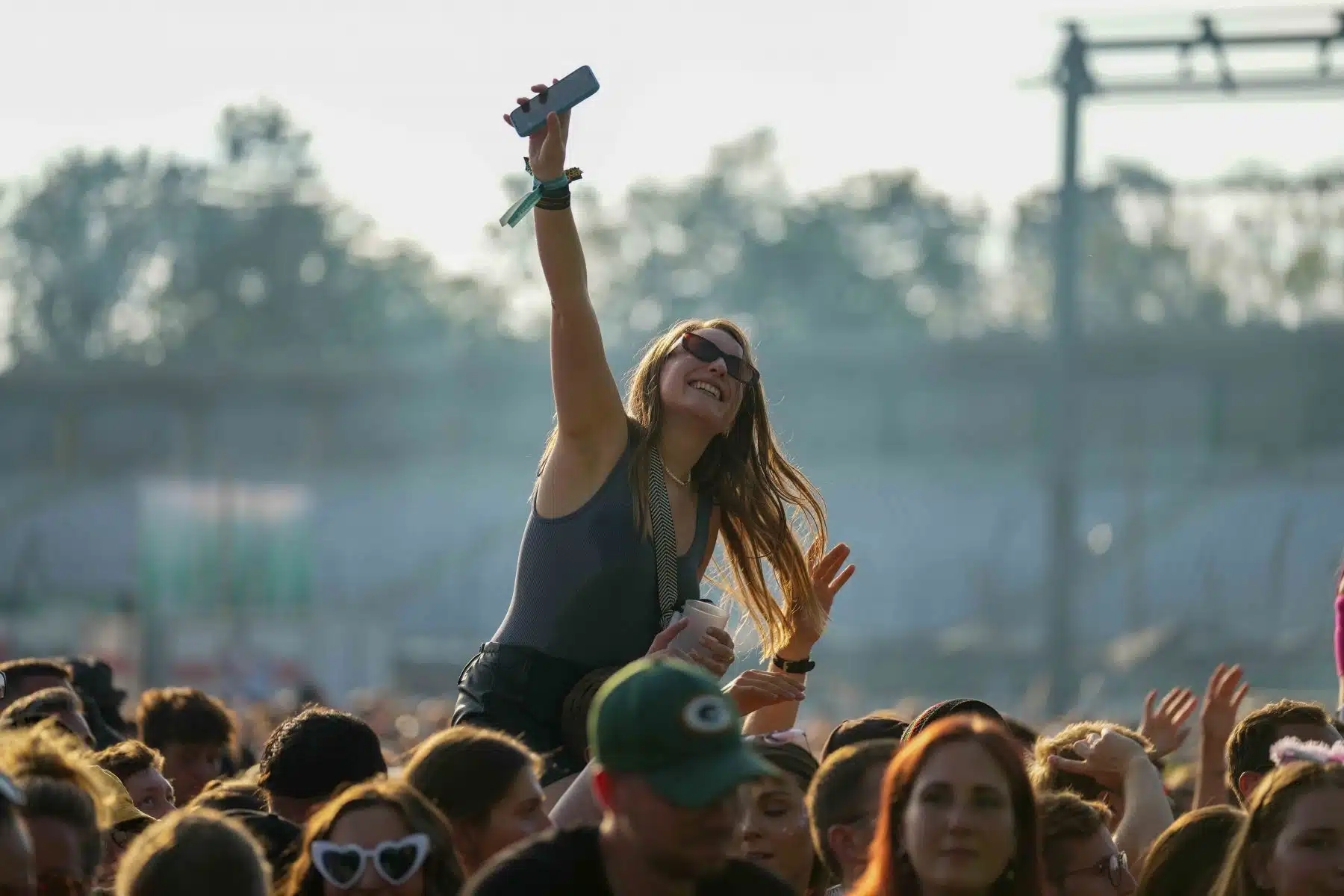 15.09.2023 Der Freitag - Glücksgefühle Festival - The Glück is coming home auf dem Hockenheimring.
FestivalFoto © by Boris Korpak/ bokopictures 15.09.2023 Der Freitag - Glücksgefühle Festival - The Glück is coming home auf dem Hockenheimring.
FestivalFoto © by Boris Korpak/ bokopictures