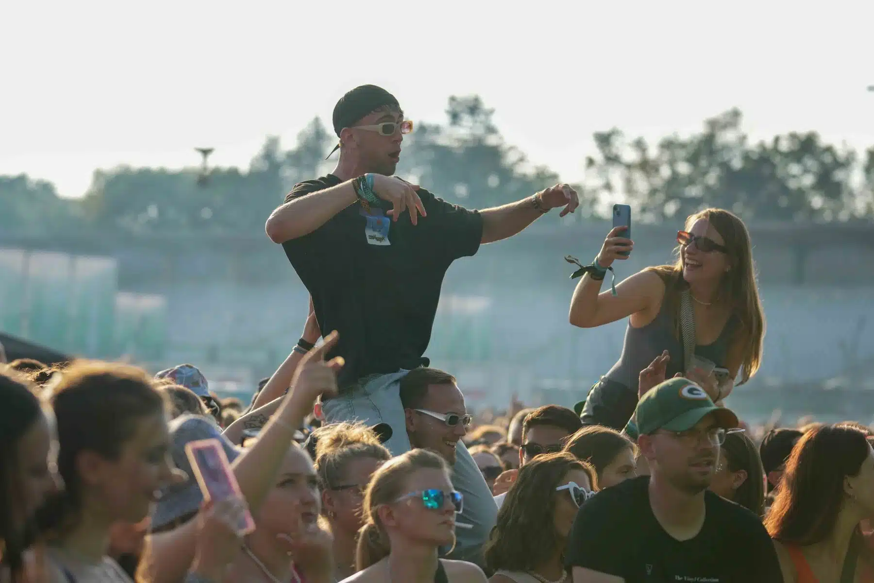15.09.2023 Der Freitag - Glücksgefühle Festival - The Glück is coming home auf dem Hockenheimring.
FestivalFoto © by Boris Korpak/ bokopictures 15.09.2023 Der Freitag - Glücksgefühle Festival - The Glück is coming home auf dem Hockenheimring.
FestivalFoto © by Boris Korpak/ bokopictures