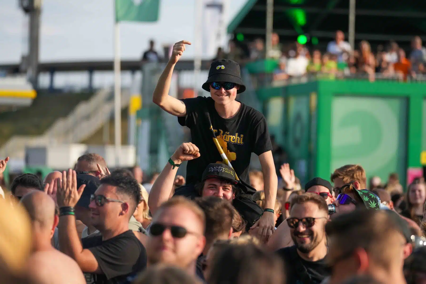 15.09.2023 Der Freitag - Glücksgefühle Festival - The Glück is coming home auf dem Hockenheimring.
FestivalFoto © by Boris Korpak/ bokopictures 15.09.2023 Der Freitag - Glücksgefühle Festival - The Glück is coming home auf dem Hockenheimring.
FestivalFoto © by Boris Korpak/ bokopictures