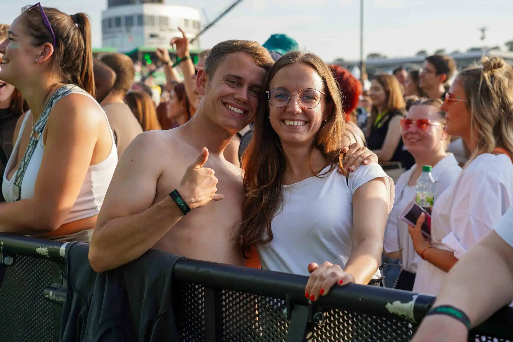 15.09.2023 Der Freitag - Glücksgefühle Festival - The Glück is coming home auf dem Hockenheimring.
FestivalFoto © by Boris Korpak/ bokopictures 15.09.2023 Der Freitag - Glücksgefühle Festival - The Glück is coming home auf dem Hockenheimring.
FestivalFoto © by Boris Korpak/ bokopictures