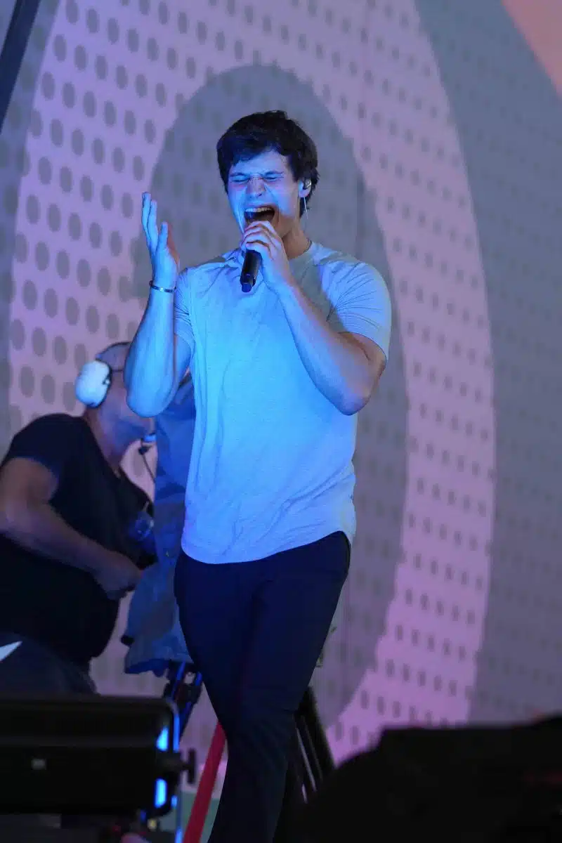 15.09.2023 Der Freitag - Glücksgefühle Festival - The Glück is coming home auf dem Hockenheimring.
FestivalFoto © by Boris Korpak/ bokopictures 15.09.2023 Der Freitag - Glücksgefühle Festival - The Glück is coming home auf dem Hockenheimring.
FestivalFoto © by Boris Korpak/ bokopictures