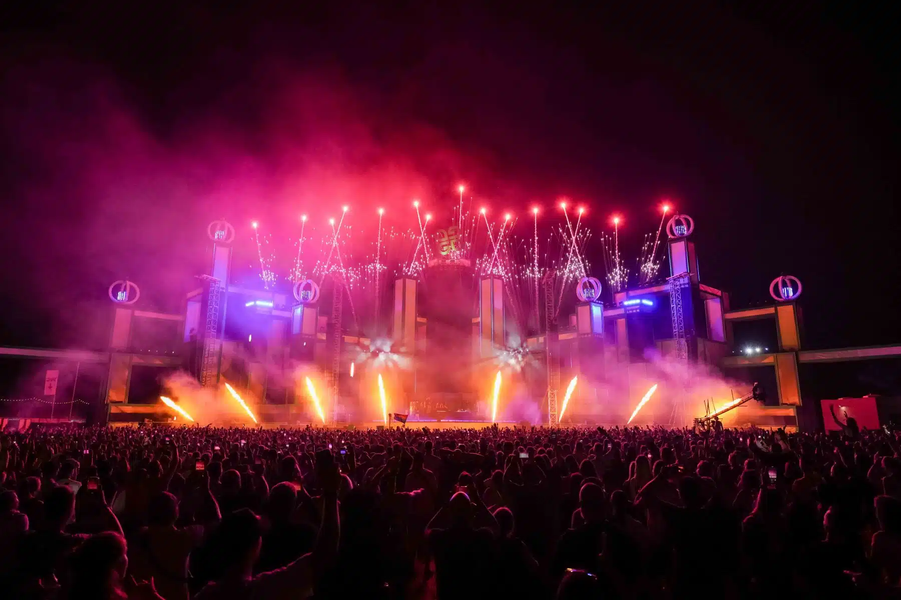 15.09.2023 Der Freitag - Glücksgefühle Festival - The Glück is coming home auf dem Hockenheimring.
FestivalFoto © by Boris Korpak/ bokopictures 15.09.2023 Der Freitag - Glücksgefühle Festival - The Glück is coming home auf dem Hockenheimring.
FestivalFoto © by Boris Korpak/ bokopictures