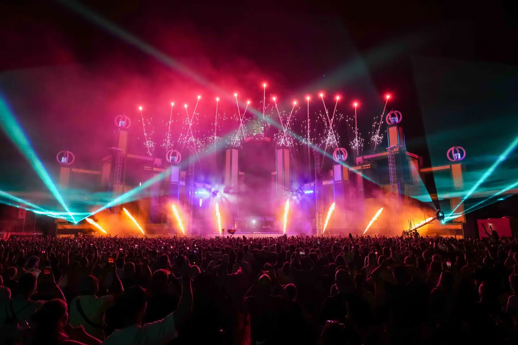 15.09.2023 Der Freitag - Glücksgefühle Festival - The Glück is coming home auf dem Hockenheimring.
FestivalFoto © by Boris Korpak/ bokopictures 15.09.2023 Der Freitag - Glücksgefühle Festival - The Glück is coming home auf dem Hockenheimring.
FestivalFoto © by Boris Korpak/ bokopictures