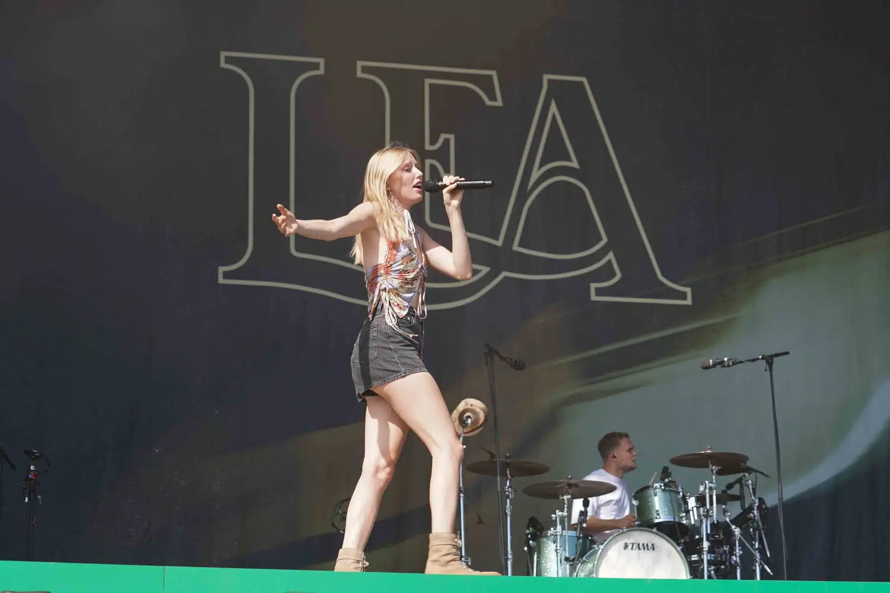 16.09.2023 Der Samstag - Glücksgefühle Festival - The Glück is coming home auf dem Hockenheimring.
FestivalFoto © by Boris Korpak/ bokopictures 16.09.2023 Der Samstag - Glücksgefühle Festival - The Glück is coming home auf dem Hockenheimring.
FestivalFoto © by Boris Korpak/ bokopictures