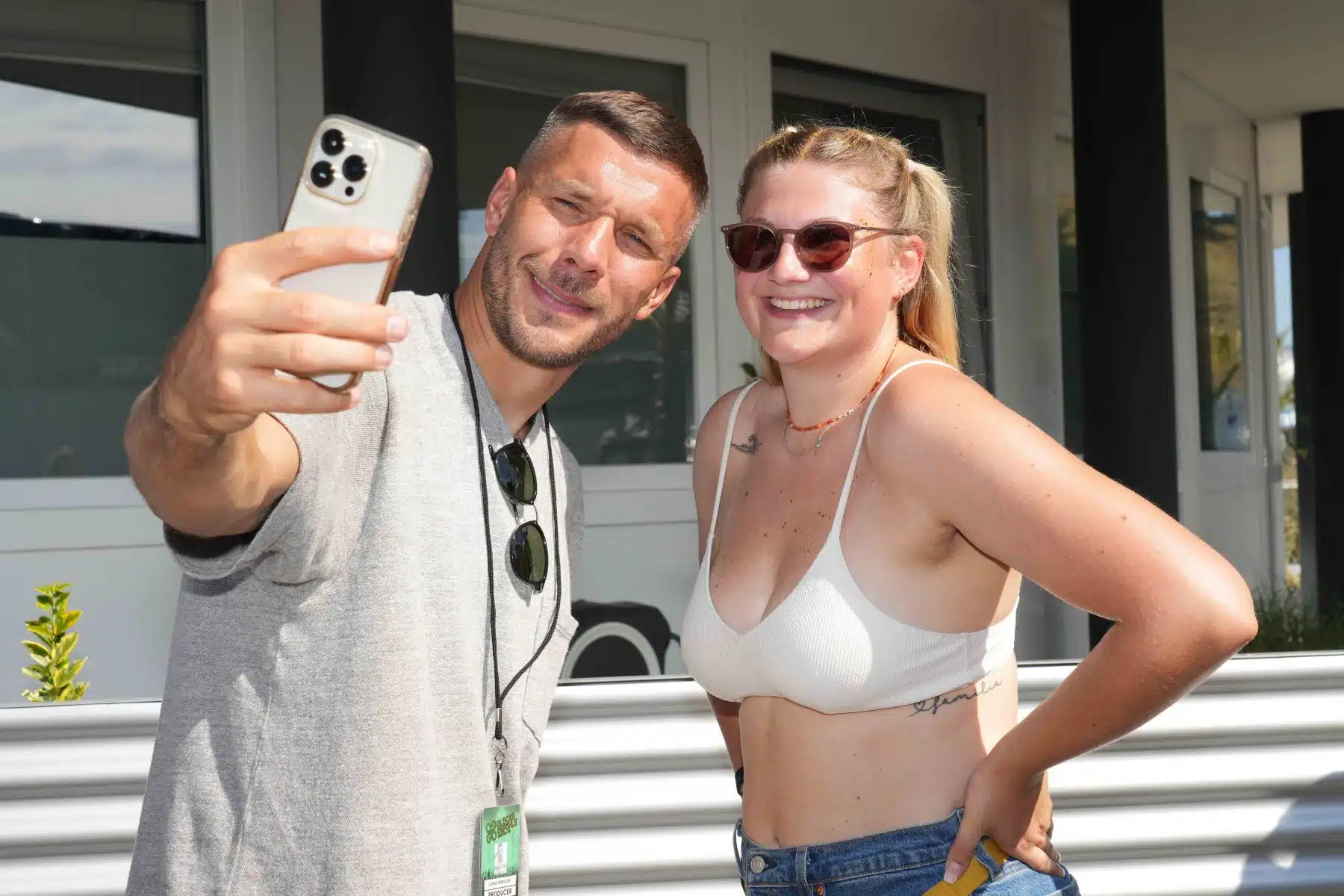 16.09.2023 Der Samstag - Glücksgefühle Festival - The Glück is coming home auf dem Hockenheimring.
FestivalFoto © by Boris Korpak/ bokopictures 16.09.2023 Der Samstag - Glücksgefühle Festival - The Glück is coming home auf dem Hockenheimring.
FestivalFoto © by Boris Korpak/ bokopictures