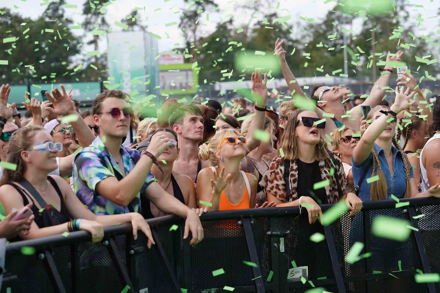 16.09.2023 Der Samstag - Glücksgefühle Festival - The Glück is coming home auf dem Hockenheimring.
FestivalFoto © by Boris Korpak/ bokopictures 16.09.2023 Der Samstag - Glücksgefühle Festival - The Glück is coming home auf dem Hockenheimring.
FestivalFoto © by Boris Korpak/ bokopictures