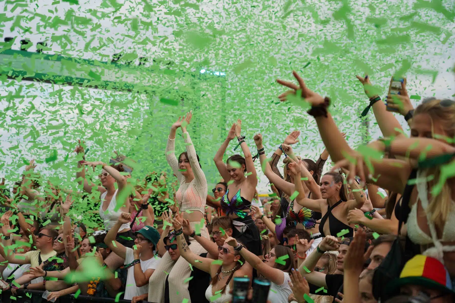 16.09.2023 Der Samstag - Glücksgefühle Festival - The Glück is coming home auf dem Hockenheimring.
FestivalFoto © by Boris Korpak/ bokopictures 16.09.2023 Der Samstag - Glücksgefühle Festival - The Glück is coming home auf dem Hockenheimring.
FestivalFoto © by Boris Korpak/ bokopictures