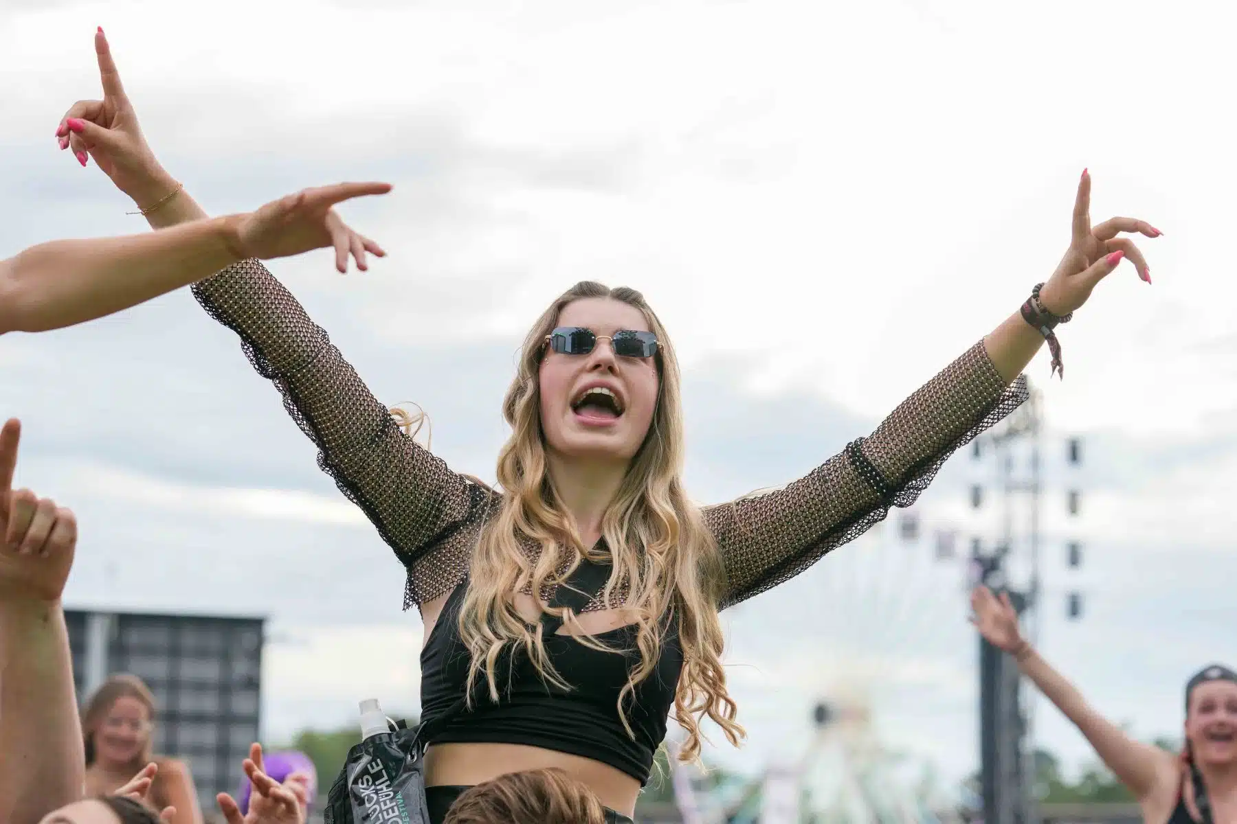 16.09.2023 Der Samstag - Glücksgefühle Festival - The Glück is coming home auf dem Hockenheimring.
FestivalFoto © by Boris Korpak/ bokopictures 16.09.2023 Der Samstag - Glücksgefühle Festival - The Glück is coming home auf dem Hockenheimring.
FestivalFoto © by Boris Korpak/ bokopictures