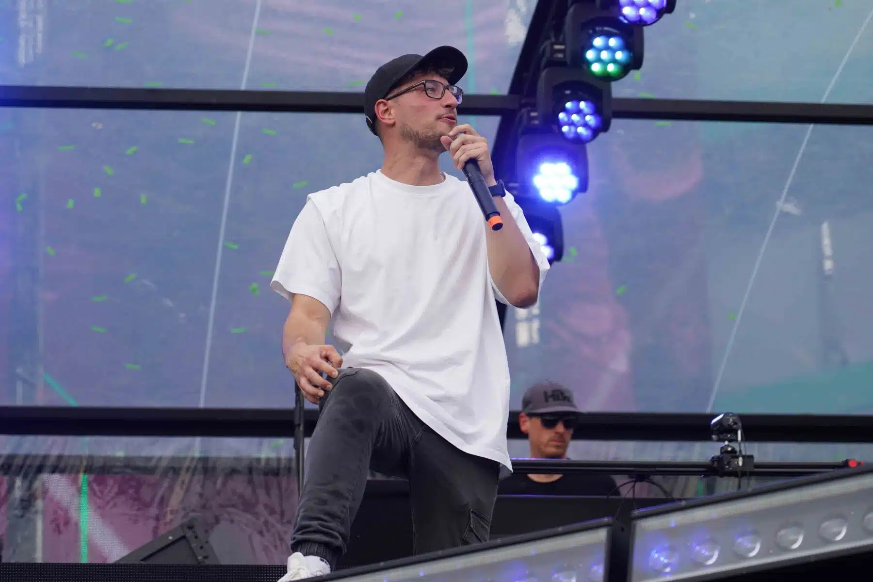 16.09.2023 Der Samstag - Glücksgefühle Festival - The Glück is coming home auf dem Hockenheimring.
FestivalFoto © by Boris Korpak/ bokopictures 16.09.2023 Der Samstag - Glücksgefühle Festival - The Glück is coming home auf dem Hockenheimring.
FestivalFoto © by Boris Korpak/ bokopictures