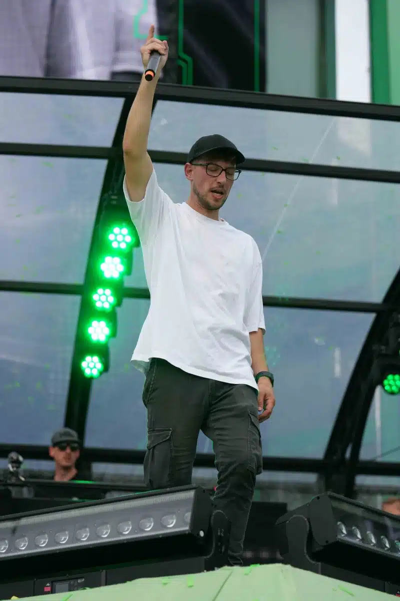 16.09.2023 Der Samstag - Glücksgefühle Festival - The Glück is coming home auf dem Hockenheimring.
FestivalFoto © by Boris Korpak/ bokopictures 16.09.2023 Der Samstag - Glücksgefühle Festival - The Glück is coming home auf dem Hockenheimring.
FestivalFoto © by Boris Korpak/ bokopictures