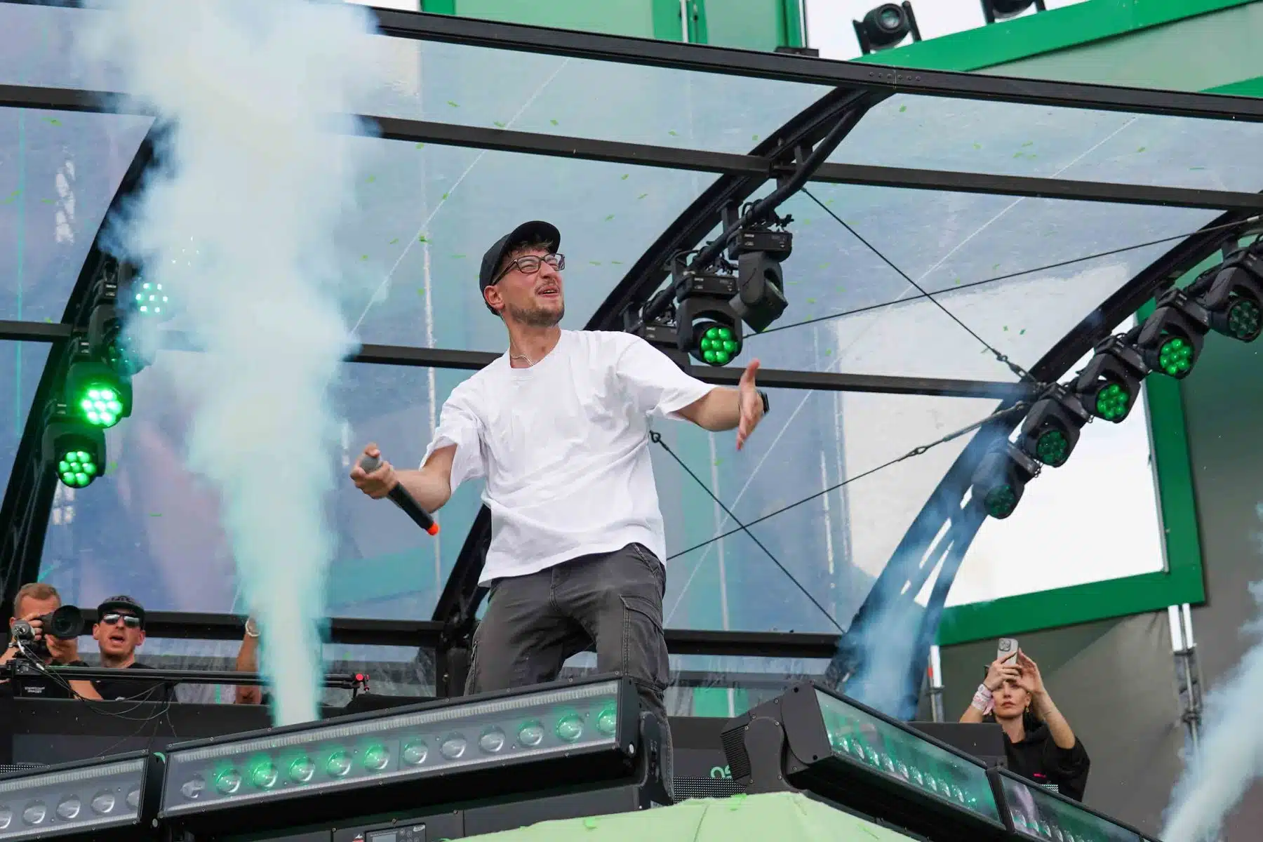 16.09.2023 Der Samstag - Glücksgefühle Festival - The Glück is coming home auf dem Hockenheimring.
FestivalFoto © by Boris Korpak/ bokopictures 16.09.2023 Der Samstag - Glücksgefühle Festival - The Glück is coming home auf dem Hockenheimring.
FestivalFoto © by Boris Korpak/ bokopictures