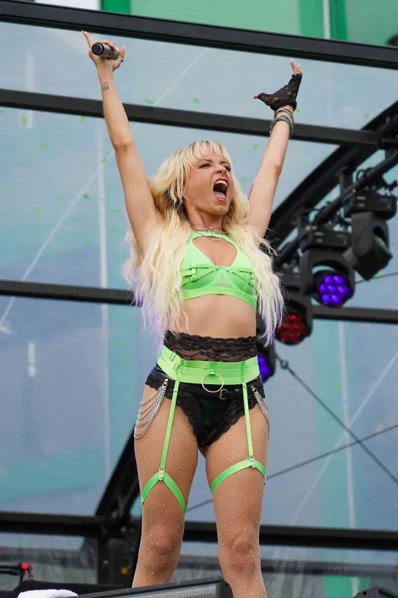 16.09.2023 Der Samstag - Glücksgefühle Festival - The Glück is coming home auf dem Hockenheimring.
FestivalFoto © by Boris Korpak/ bokopictures 16.09.2023 Der Samstag - Glücksgefühle Festival - The Glück is coming home auf dem Hockenheimring.
FestivalFoto © by Boris Korpak/ bokopictures