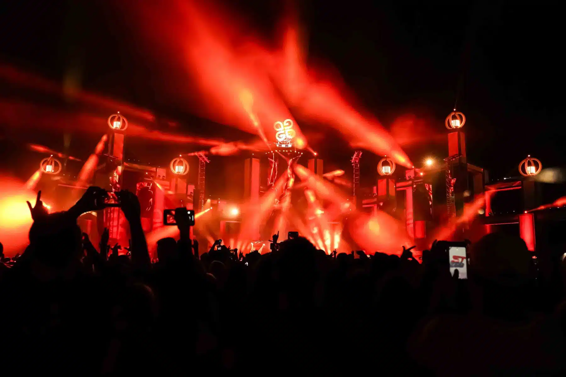 16.09.2023 Der Samstag - Glücksgefühle Festival - The Glück is coming home auf dem Hockenheimring.
FestivalFoto © by Boris Korpak/ bokopictures 16.09.2023 Der Samstag - Glücksgefühle Festival - The Glück is coming home auf dem Hockenheimring.
FestivalFoto © by Boris Korpak/ bokopictures