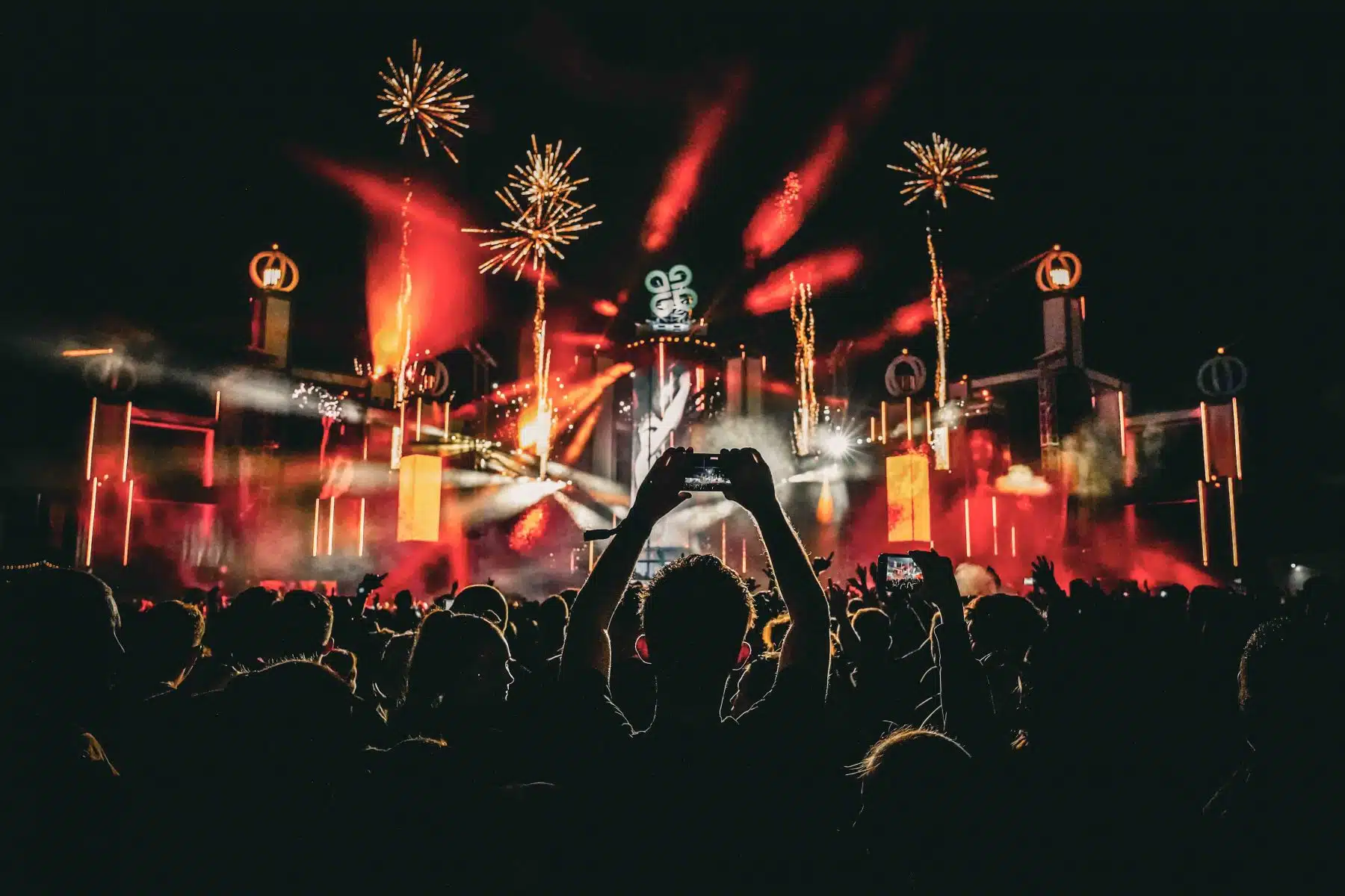 16.09.2023 Der Samstag - Glücksgefühle Festival - The Glück is coming home auf dem Hockenheimring.
FestivalFoto © by Boris Korpak/ bokopictures 16.09.2023 Der Samstag - Glücksgefühle Festival - The Glück is coming home auf dem Hockenheimring.
FestivalFoto © by Boris Korpak/ bokopictures