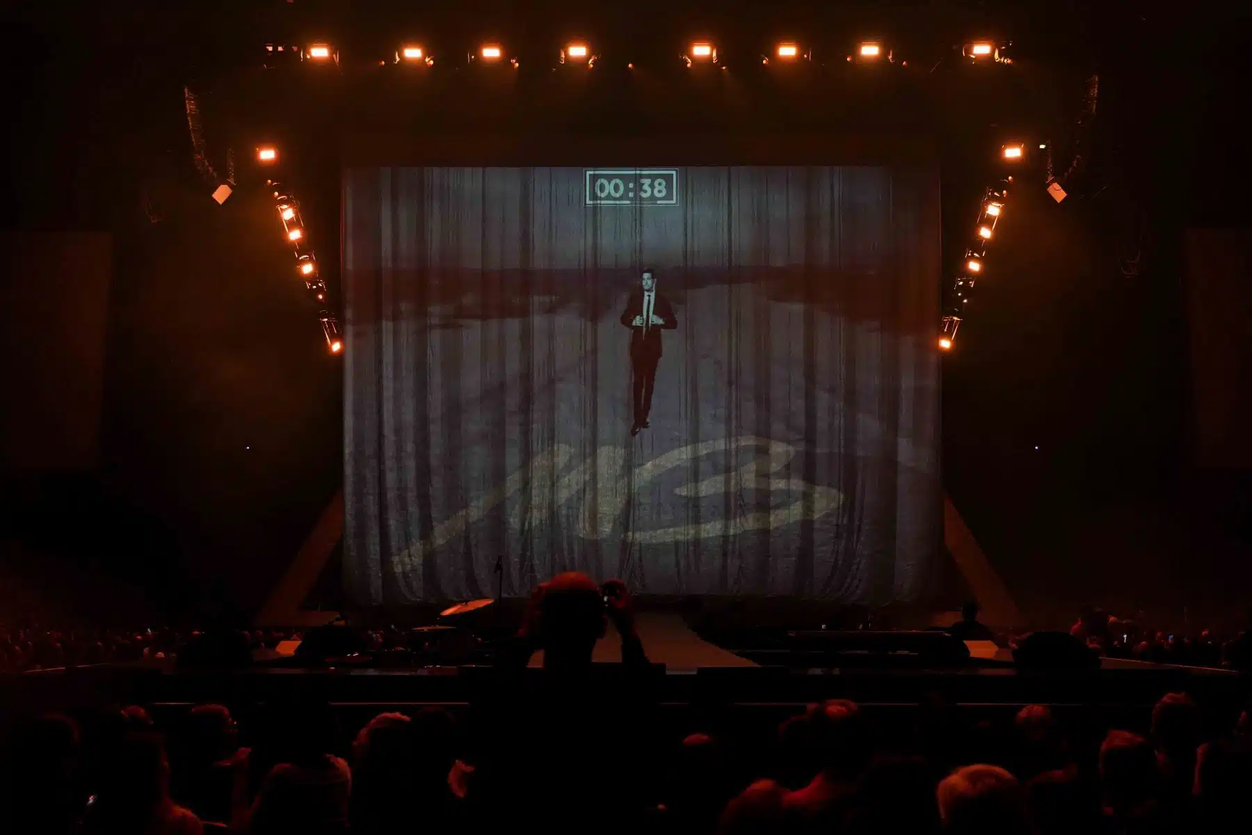 18.03.2023 Michael Bublé präsentierte sein herausragendes Repertoire in der SAP Arena Mannheim.
Foto © by Boris Korpak/ bokopictures 18.03.2023 Michael Bublé präsentierte sein herausragendes Repertoire in der SAP Arena Mannheim.
Foto © by Boris Korpak/ bokopictures